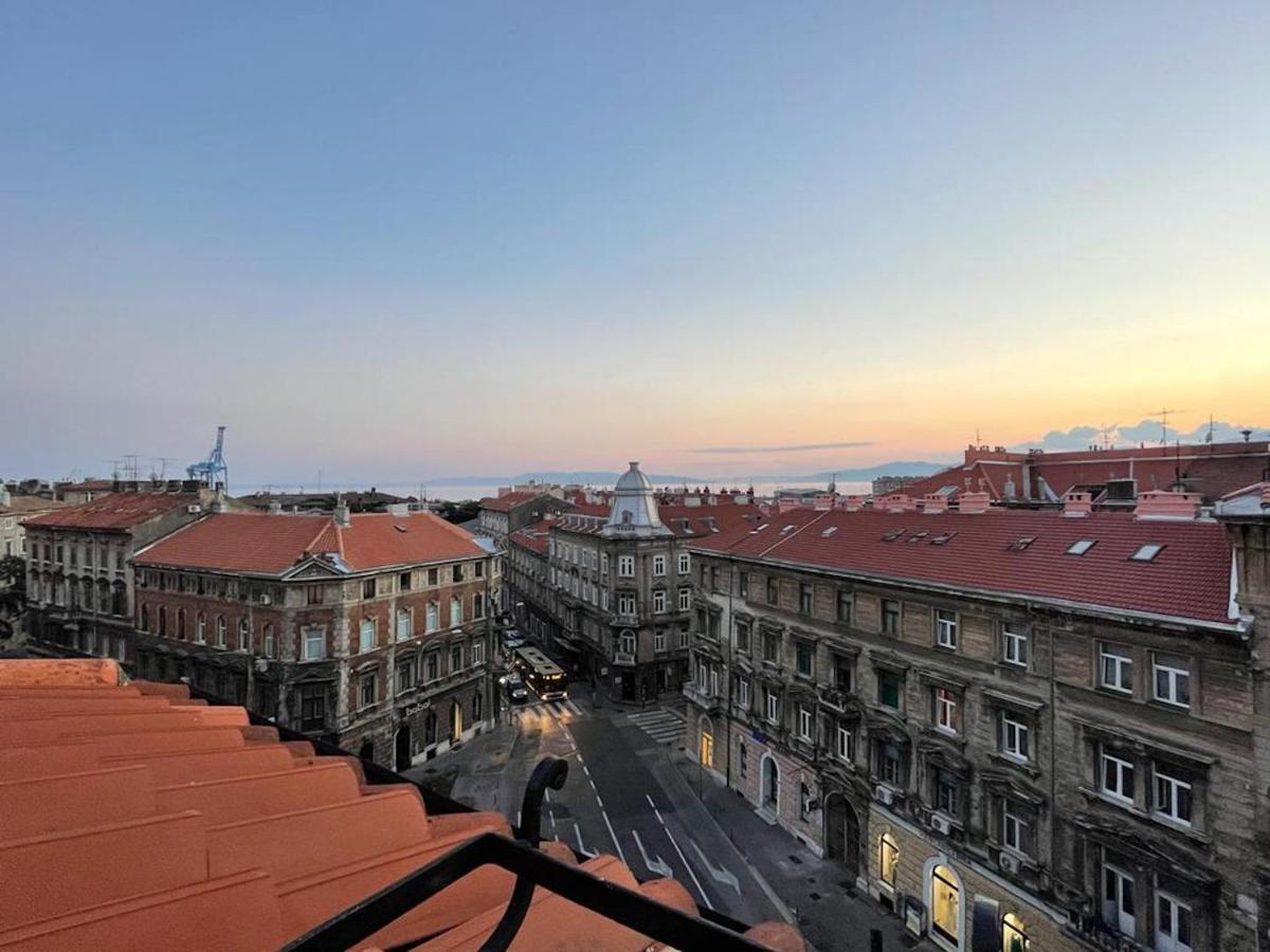 Condo In Town Centre Рієка Екстер'єр фото