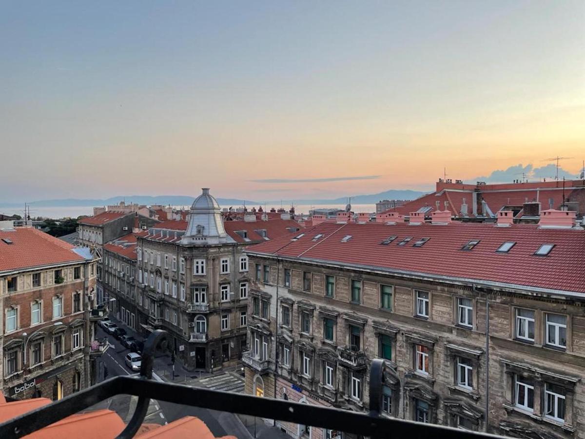 Condo In Town Centre Рієка Екстер'єр фото